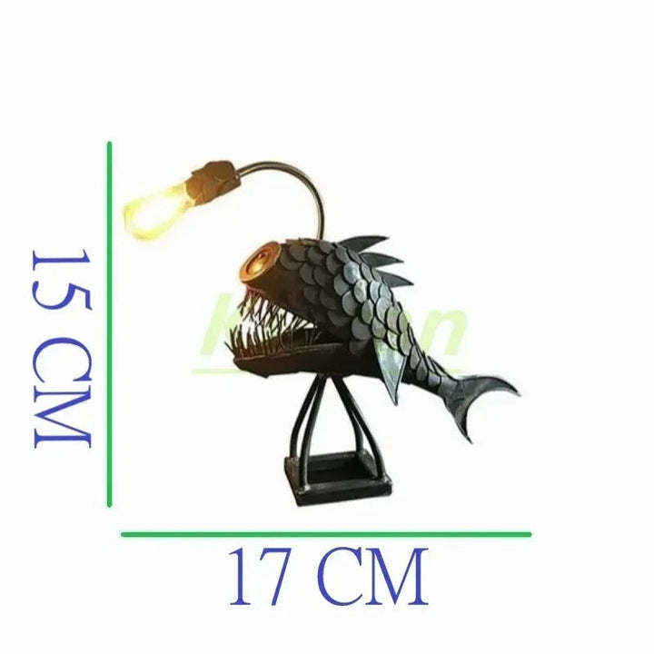 Lampka Steampunk z Rybą Wędkarzem – Fajna i Nietypowa Lampa Podłogowa do Twojego Domu