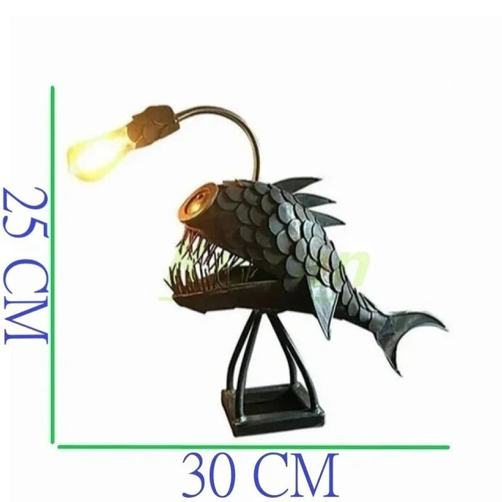Lampka Steampunk z Rybą Wędkarzem – Fajna i Nietypowa Lampa Podłogowa do Twojego Domu