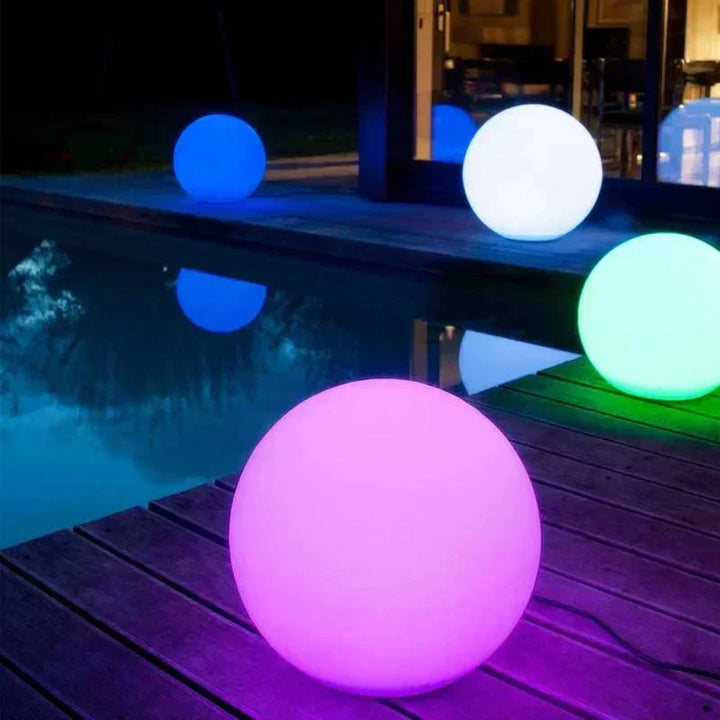 Lampa Globe na Zewnątrz - Bezprzewodowa, Odporna na Warunki Atmosferyczne, Lampa LED w 16 kolorach